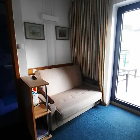 Lägenhet 2 W Koronie Drzew Nad Zalewem *